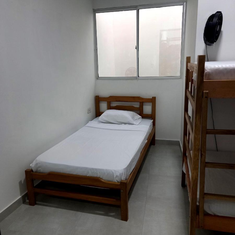 Hostal Casa Jak Santa Marta Bed & Breakfast Bagian luar foto