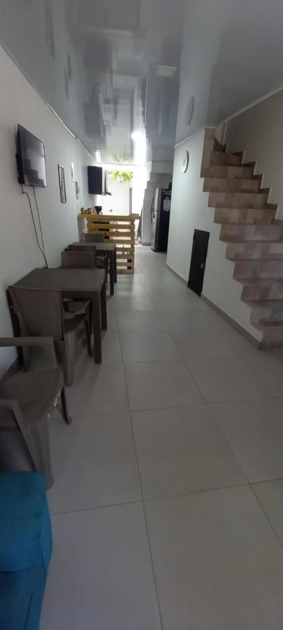 Hostal Casa Jak Santa Marta Bed & Breakfast Bagian luar foto